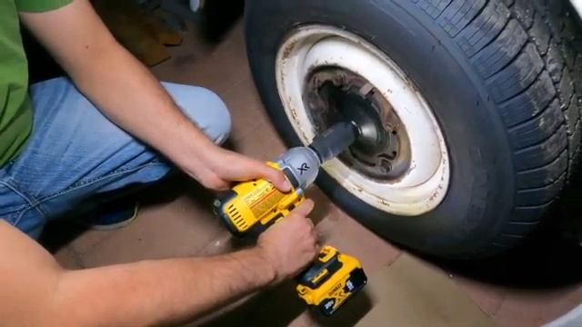 Dewalt Dcf899 Vs Dcf894