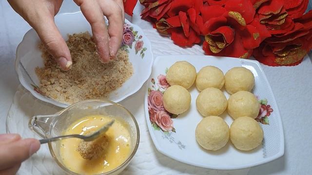 Вкусняшки за 15 мин!!! Простой рецепт сырных шариков. Просто и вкусно. смотреть онлайн