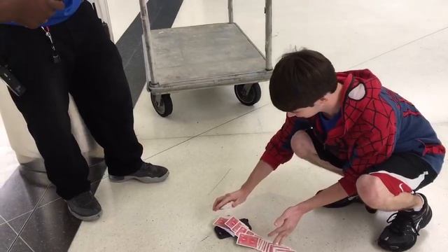 Airport Workers REACT to Card Trick! смотреть онлайн