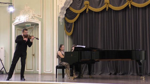 Эрнест Шоссон. "Поэма". Лев Аксельрод, скрипка, Александра Докучаева, фортепиано. смотреть онлайн