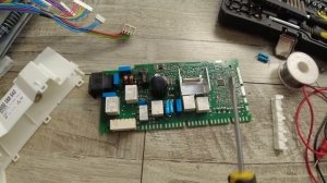 Посудомойка BOSCH и перепады в сети. Горит резистор на плате управления. Как защитить Bosch.