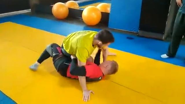 Проход гарда Knee Slice (проблемы со звуком)