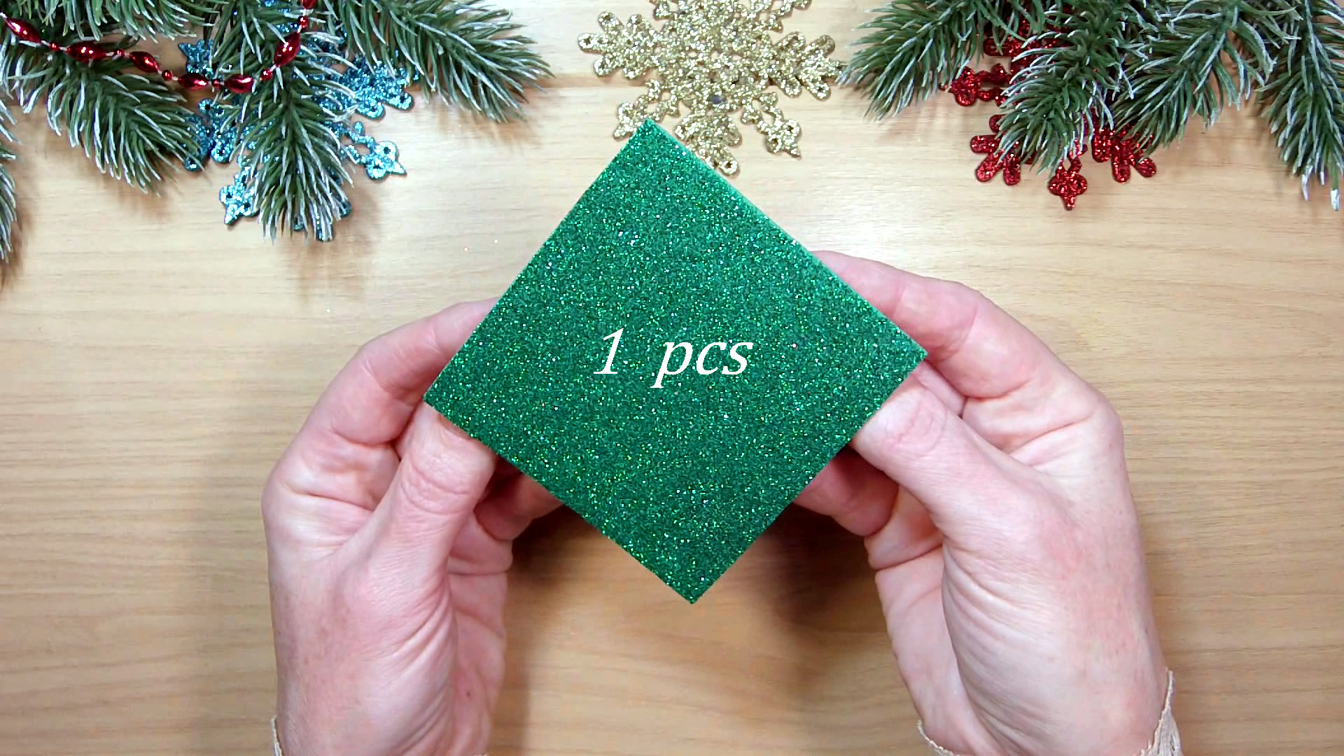 Новогодние игрушки своими руками, ёлочка из одного квадрата фоамирана. смотреть онлайн