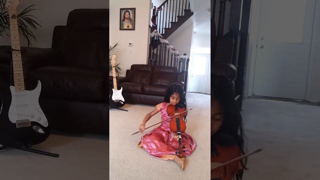 Mannil Intha Kathal Violin instrumental by 8 year old Simone Chase смотреть онлайн