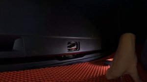 Как открыть багажник, если кнопка не работает. RAV4 XA50