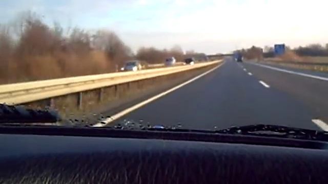 VW Vento 1.9 TD 75 PS 190 km/h смотреть онлайн