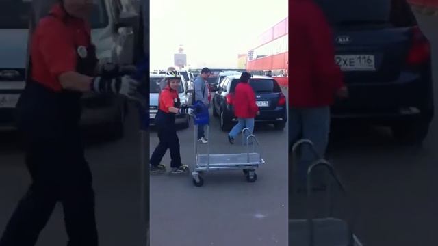 "Мегастрой" на роликах! смотреть онлайн