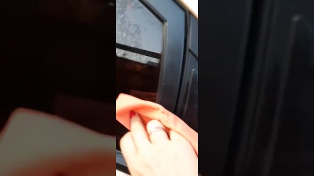 Помыть окна без разводов.Помыть стекла и зеркала без средств! смотреть онлайн