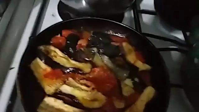 Баклажаны тушеные с помидорами по анталийски смотреть онлайн