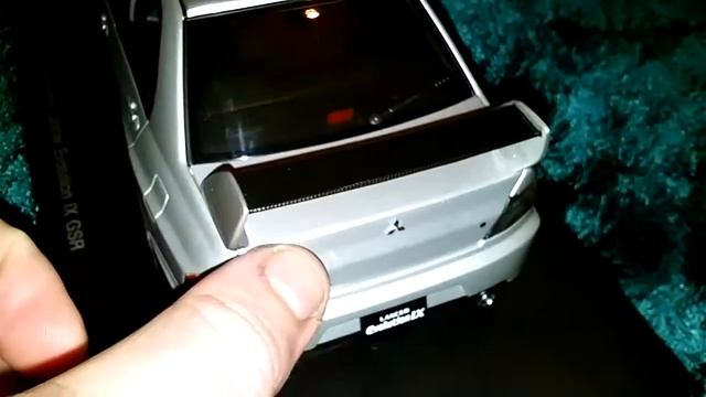 Autoart 1:18 lancer evo 9 GSR смотреть онлайн