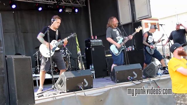 VENEREA - Love is a Battlefield of Wounded Hearts - ROCKFEST 2016-06-24 - Montebello, QC, CANADA смотреть онлайн