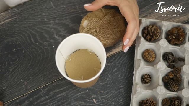 Composition from a coffee cup / Композиция из кофейного стаканчика / DIY TSVORIC смотреть онлайн