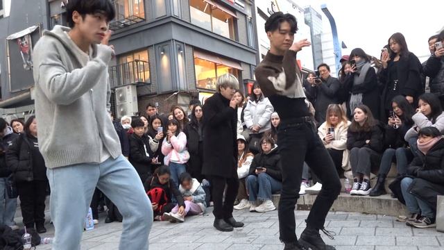 231119 kpop cover dance team ONE OF - 손오공 (SEVENTEEN) Hongdae busking смотреть онлайн