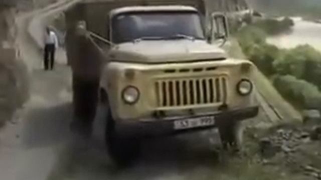 Самая опасная дорога в мире! смотреть онлайн