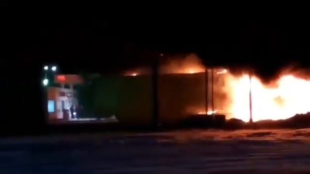В сети появилось видео крупного пожара под Пензой смотреть онлайн