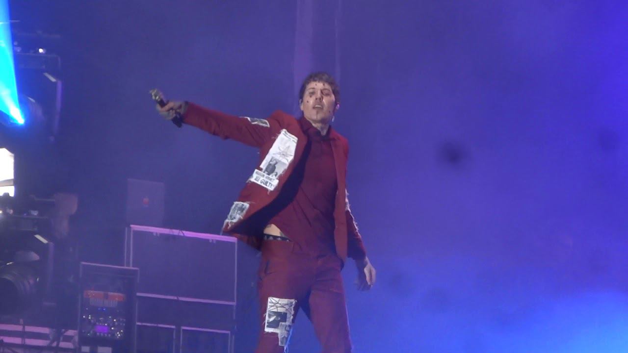 Bring Me The Horizon - Wonderful Life (Park Live 2019) смотреть онлайн