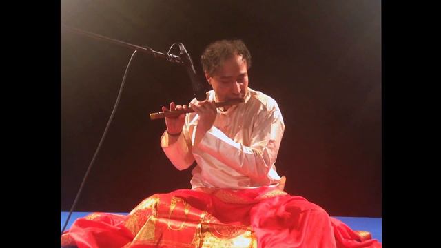 Vijay Venkat - Performance samples on multiple instruments - Violin, Viola, Vichitra Veena and Flut смотреть онлайн