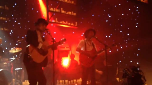 Carl Barat and Peter Doherty - Music when the lights go out *** Hackney Empire London 06-09-2019 смотреть онлайн