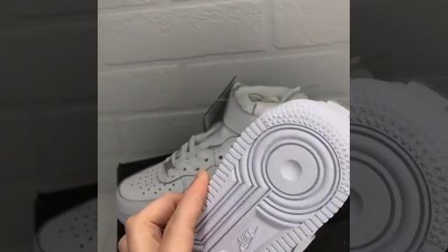 Nike Air Force 1 Mid '07 All White высокие белые смотреть онлайн