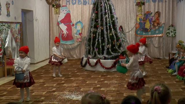 Новогодний утренник. Детский сад "Антошка" группа Колокольчики смотреть онлайн