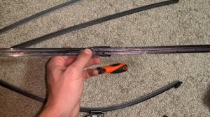 Замена резинки на дворнике (щётки стеклоочистителя) Шкода Фабия VAG Skoda Fabia Octavia