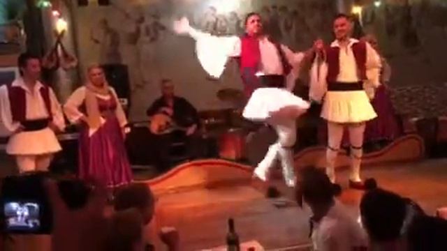 Greek Dance смотреть онлайн