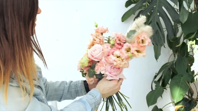 Как собрать букет невесты | Раскидистый букет смотреть онлайн