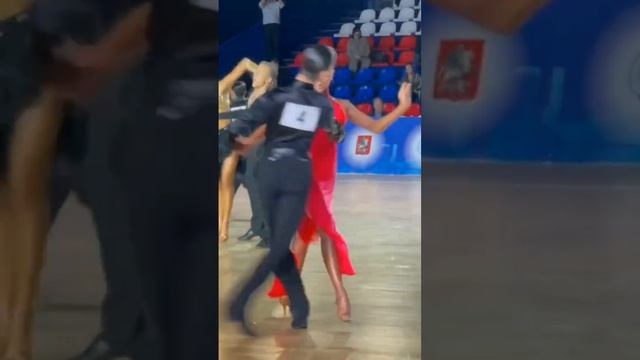 Платье?? #ballroomdance #dance #бальныетанцы #dancer #бальникипоймут #dancing смотреть онлайн