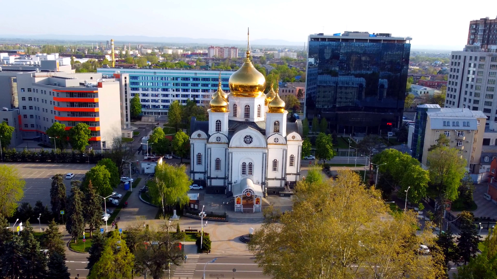 Александро-Невский собор в Краснодаре | 4К видео с высоты смотреть онлайн
