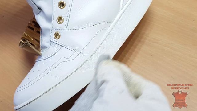 Реставрация кожи кроссовок химчистка и отбеливание подошвы смотреть онлайн