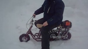 Мини снегоход  с мотором от триммера своими руками. Первые испытания.