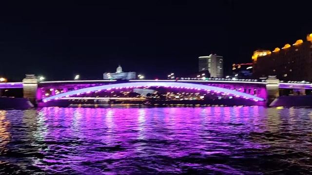 Речная прогулка по Москва-реке. Moscow river boat trip. смотреть онлайн