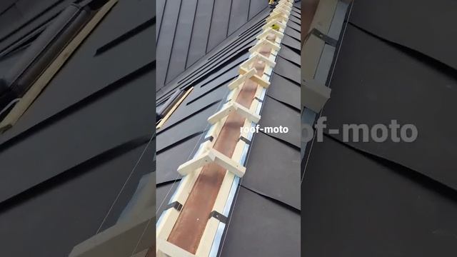 вентилируемый конек на фальцевой кровле. #фальцеваякровля #фальц смотреть онлайн