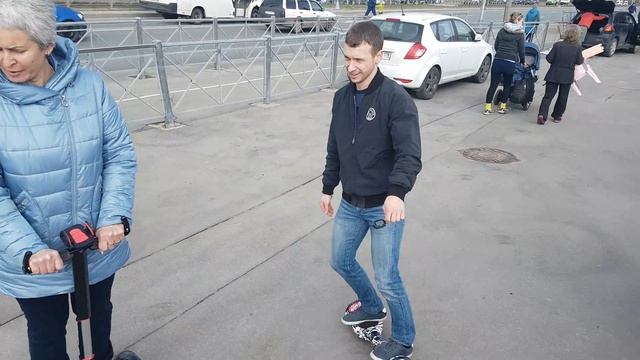 На Гироскутерах по Муринскому парку (СПб) смотреть онлайн