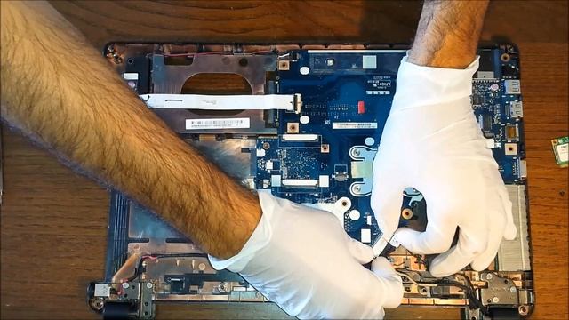 How To Mount Mainboard Z5WE1 LA 9535P on Acer Aspire E1-570 | Disassembly notebook смотреть онлайн