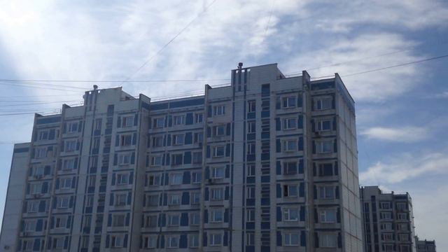 Ми-8 МЧС летит тушить пожар на северо-востоке Москвы смотреть онлайн