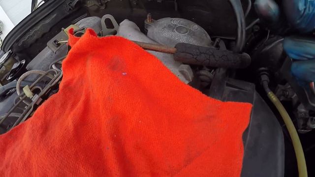Mercedes Benz 190D Filter And Engine Oil Replacement