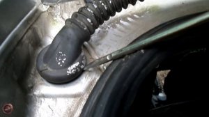 Снятие резиновой Гофры с багажника. Опель