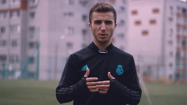 ХИТРЫЕ ФИНТЫ В ФУТБОЛЕ. ТЫ ДОЛЖЕН ИХ УМЕТЬ!! смотреть онлайн