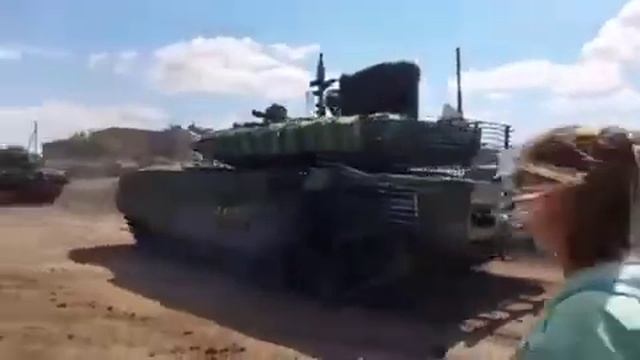 Танки Т-90М «Прорыв» после боев смотреть онлайн