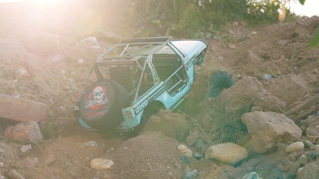 Rc Crawler : Axial SCX10 3 Vs Traxxas TRX-4 (Body Jeep & D90 Custom) Off-Road 4x4 Rc Cars @e3s-rc