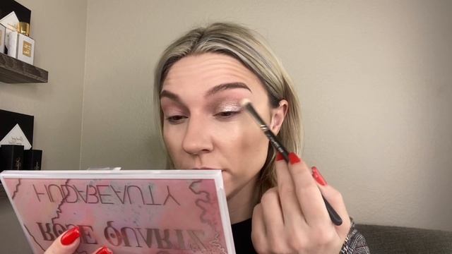 Красимся тем, что есть. HUDA BEAUTY. Палетка ‘Rose Quartz’ смотреть онлайн