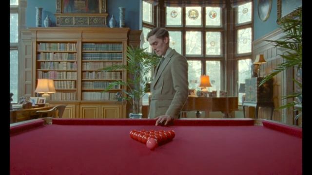 Спенсер - Кристен Стюарт недовольна своим положением смотреть онлайн