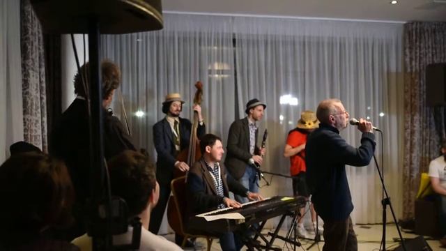 Ансамбль Klezmasters - Летят перелетные птицы смотреть онлайн