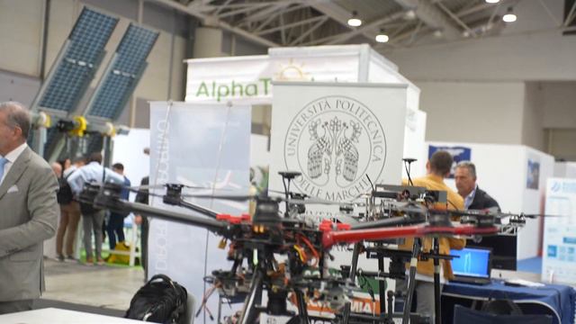 DRONE AUTO ASSEMBLATO 12 10 2023 смотреть онлайн