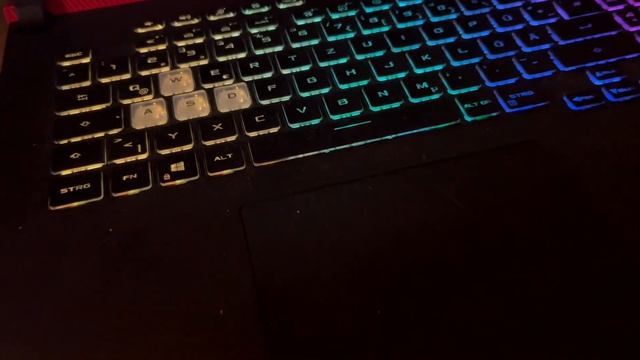 ASUS ROG Strix G17 G713 смотреть онлайн