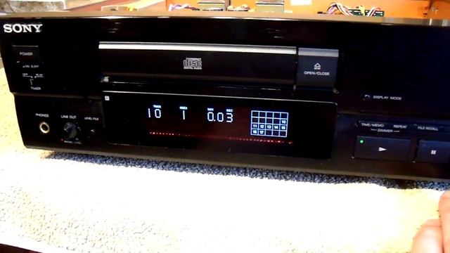 SONY CDP-X559ES (KSS-272A). 1992/94 гг. Обзор CD проигрывателя. смотреть онлайн