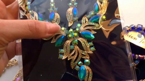 Аврора Бореалис Aurora Borealis новая модная бижутерия!