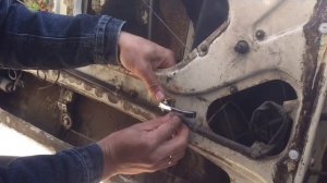 Как заменить внутреннюю водительскую ручку открывание двери ваз 2106