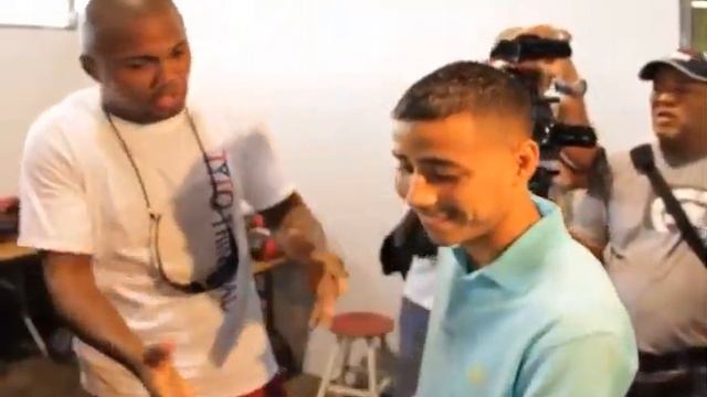 Giovanni Segura con 'Tito' Trinidad смотреть онлайн